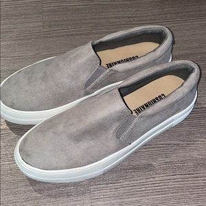 Fashion slip on sneakers